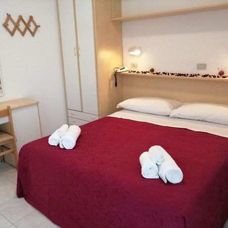 Hotel Alba Rimini Exterior photo